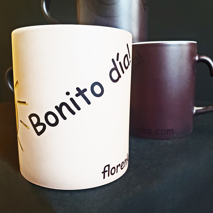 taza térmica con sol y frase de buen día